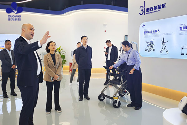 广西发展改革委罗陈娟副主任调研作为科技，高度认可智能护理机器人应用成效